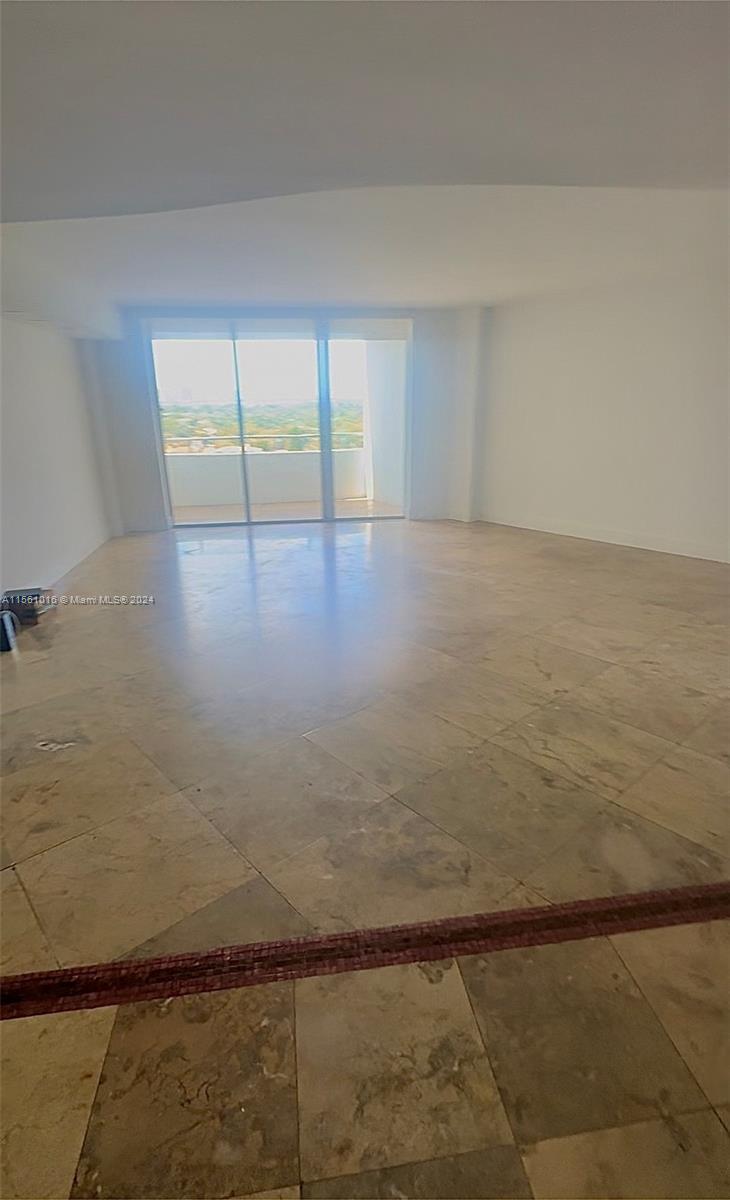 5161 Collins Ave 1118, Miami Beach, Florida 33140, 2 Bedrooms Bedrooms, ,2 BathroomsBathrooms,Residentiallease,For Rent,5161 Collins Ave 1118,A11561016