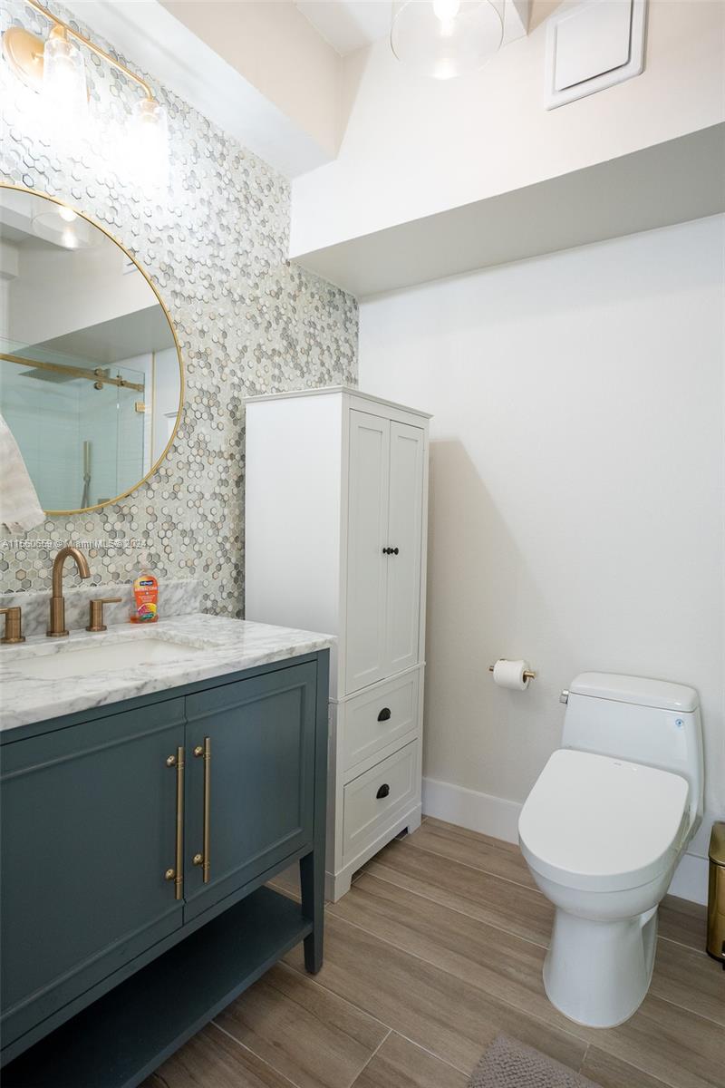 1390 Ocean Dr 204, Miami Beach, Florida 33139, 1 Bedroom Bedrooms, ,1 BathroomBathrooms,Residentiallease,For Rent,1390 Ocean Dr 204,A11560659