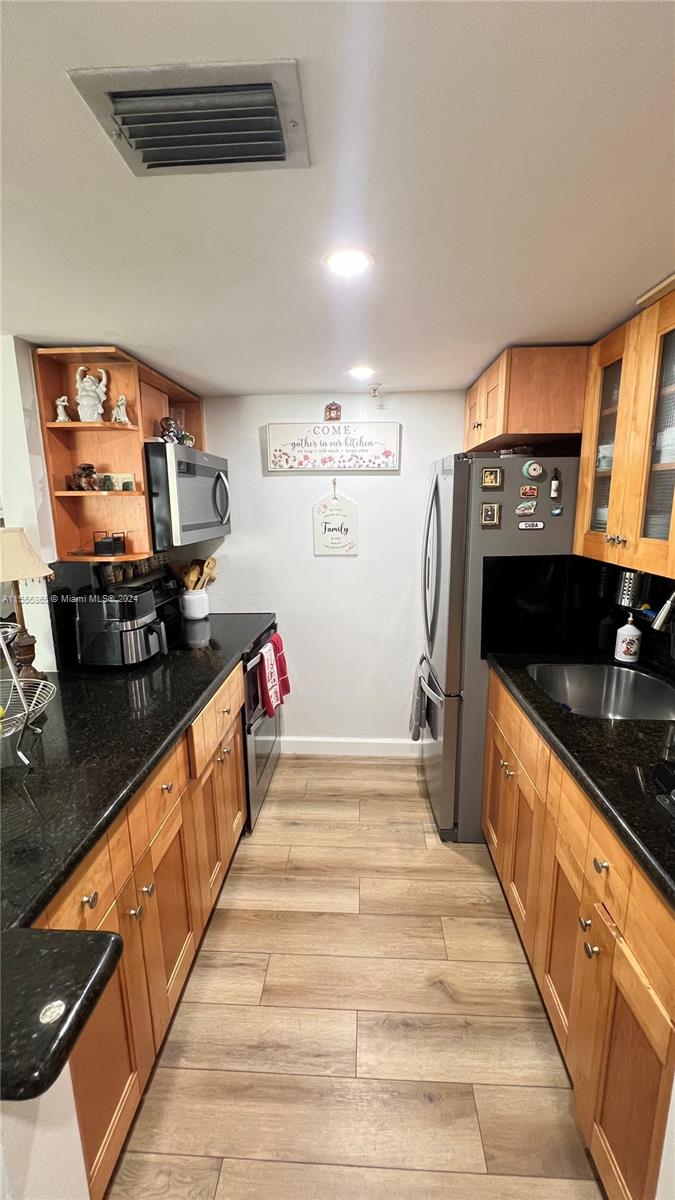 1010 NW 11th St 309, Miami, Florida 33136, 2 Bedrooms Bedrooms, ,2 BathroomsBathrooms,Residential,For Sale,1010 NW 11th St 309,A11555865