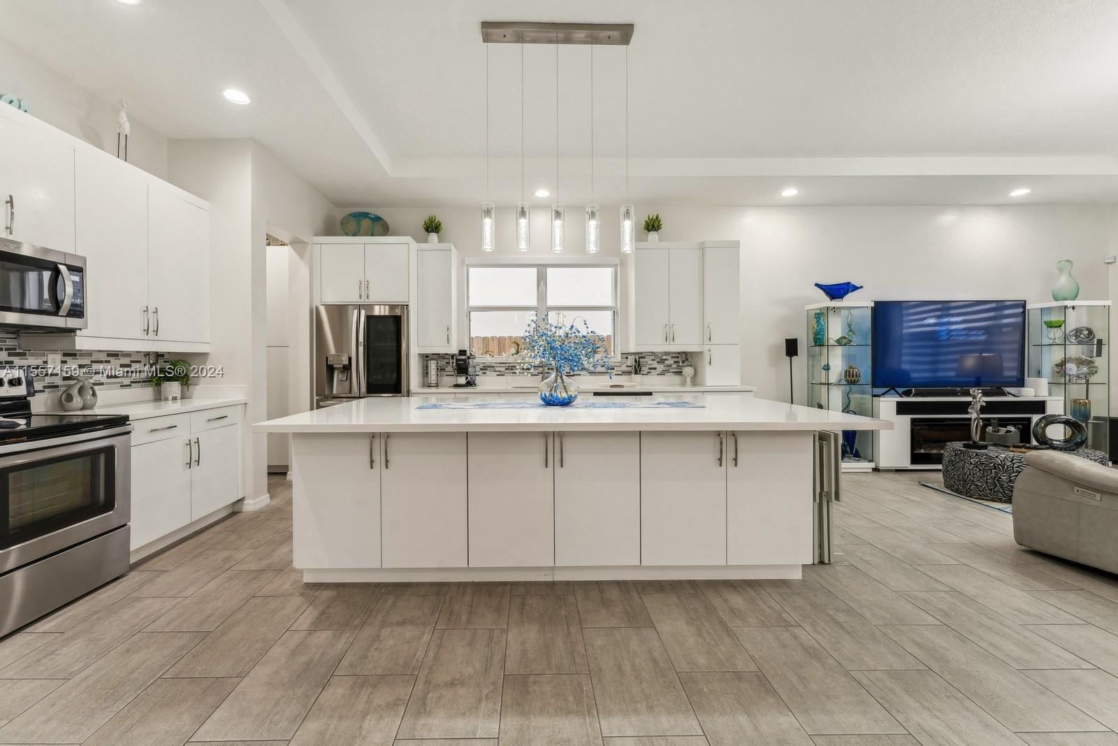 15240 SW 176th Ter, Miami, Florida 33187, 5 Bedrooms Bedrooms, ,4 BathroomsBathrooms,Residential,For Sale,15240 SW 176th Ter,A11557159