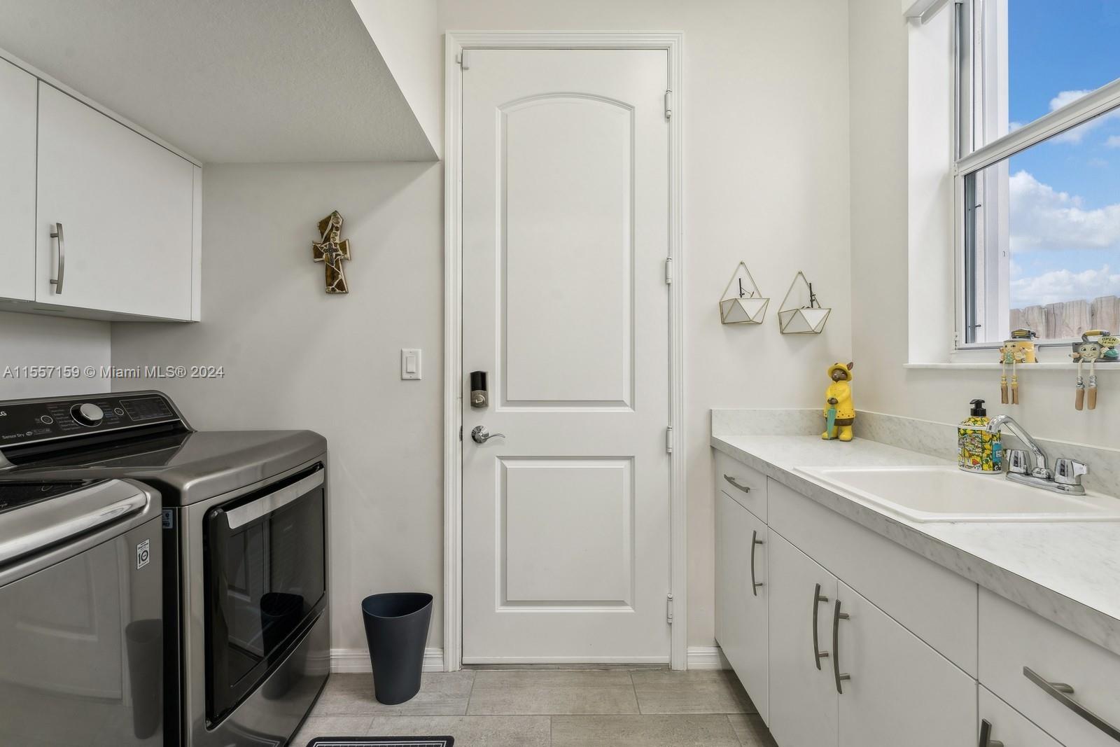 15240 SW 176th Ter, Miami, Florida 33187, 5 Bedrooms Bedrooms, ,4 BathroomsBathrooms,Residential,For Sale,15240 SW 176th Ter,A11557159