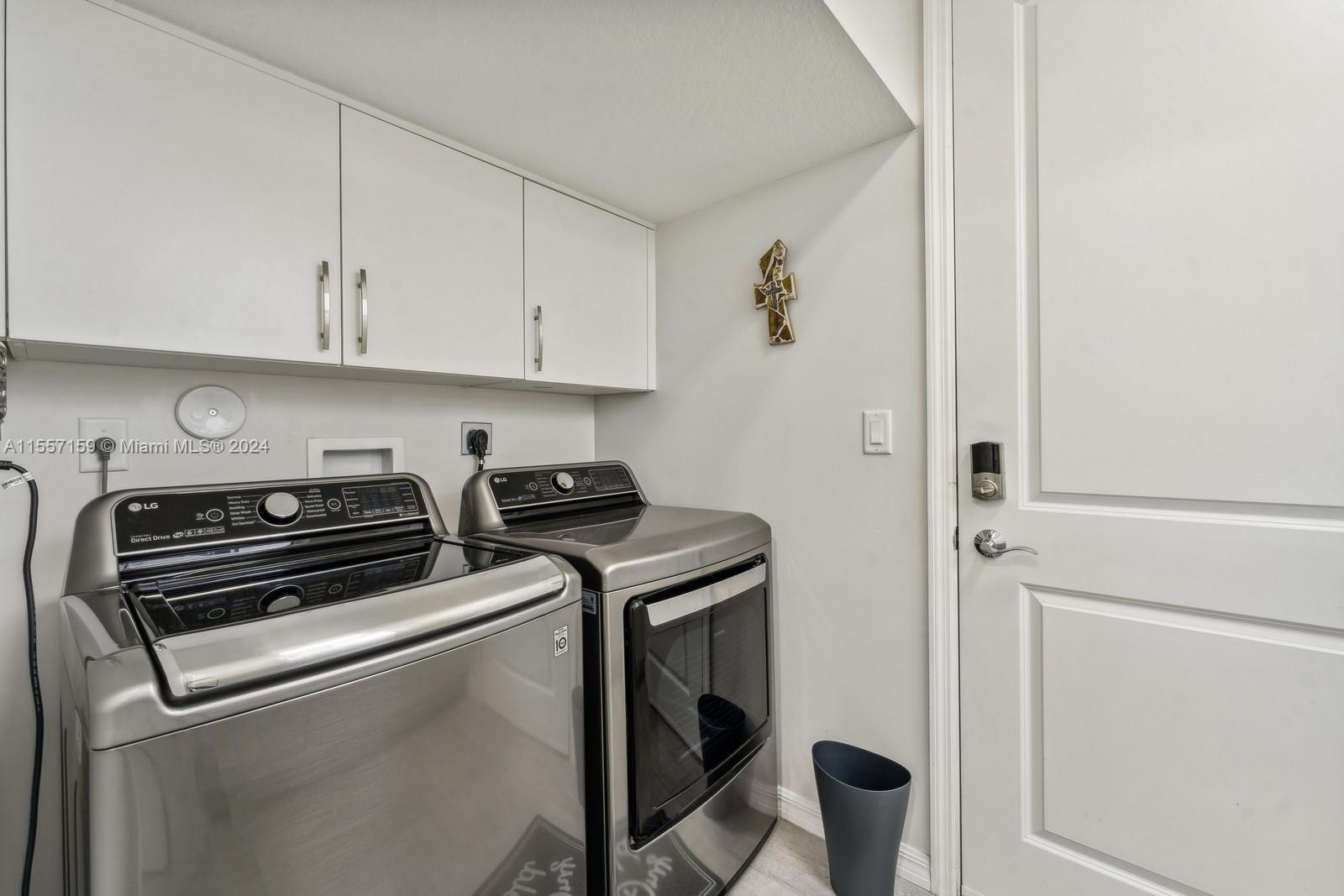 15240 SW 176th Ter, Miami, Florida 33187, 5 Bedrooms Bedrooms, ,4 BathroomsBathrooms,Residential,For Sale,15240 SW 176th Ter,A11557159