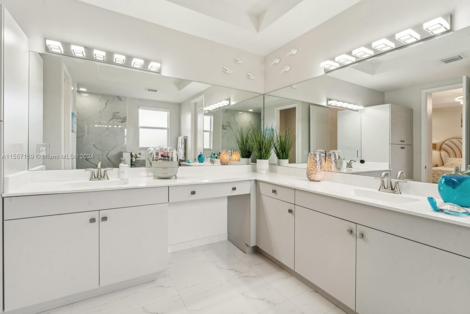 15240 SW 176th Ter, Miami, Florida 33187, 5 Bedrooms Bedrooms, ,4 BathroomsBathrooms,Residential,For Sale,15240 SW 176th Ter,A11557159