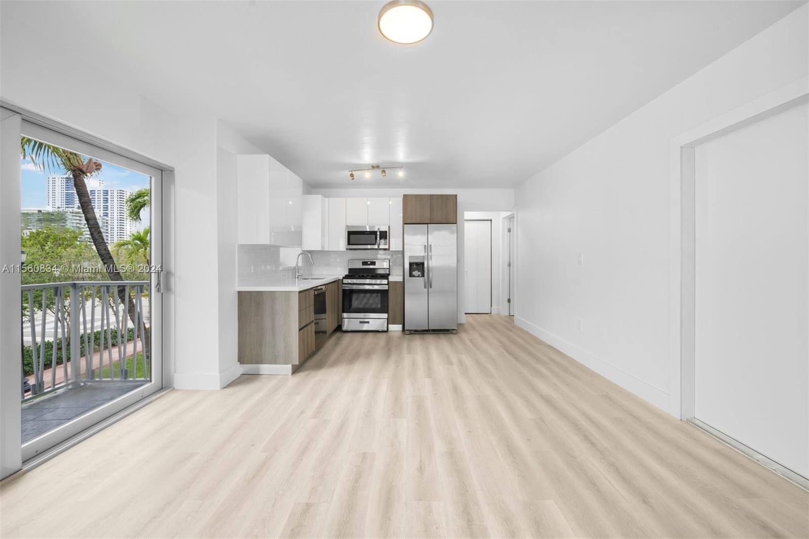 1038 11th St 18, Miami Beach, Florida 33139, 1 Bedroom Bedrooms, ,1 BathroomBathrooms,Residentiallease,For Rent,1038 11th St 18,A11560834
