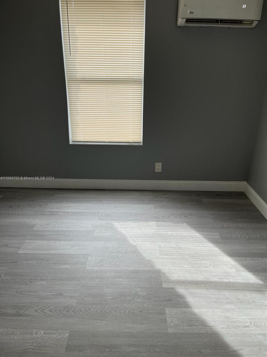 1819 Scott St, Hollywood, Florida 33020, 2 Bedrooms Bedrooms, ,1 BathroomBathrooms,Residentiallease,For Rent,1819 Scott St,A11560752