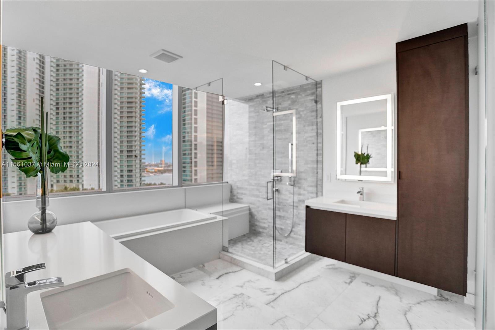 851 NE 1st Ave 1801, Miami, Florida 33132, 3 Bedrooms Bedrooms, ,4 BathroomsBathrooms,Residentiallease,For Rent,851 NE 1st Ave 1801,A11561037