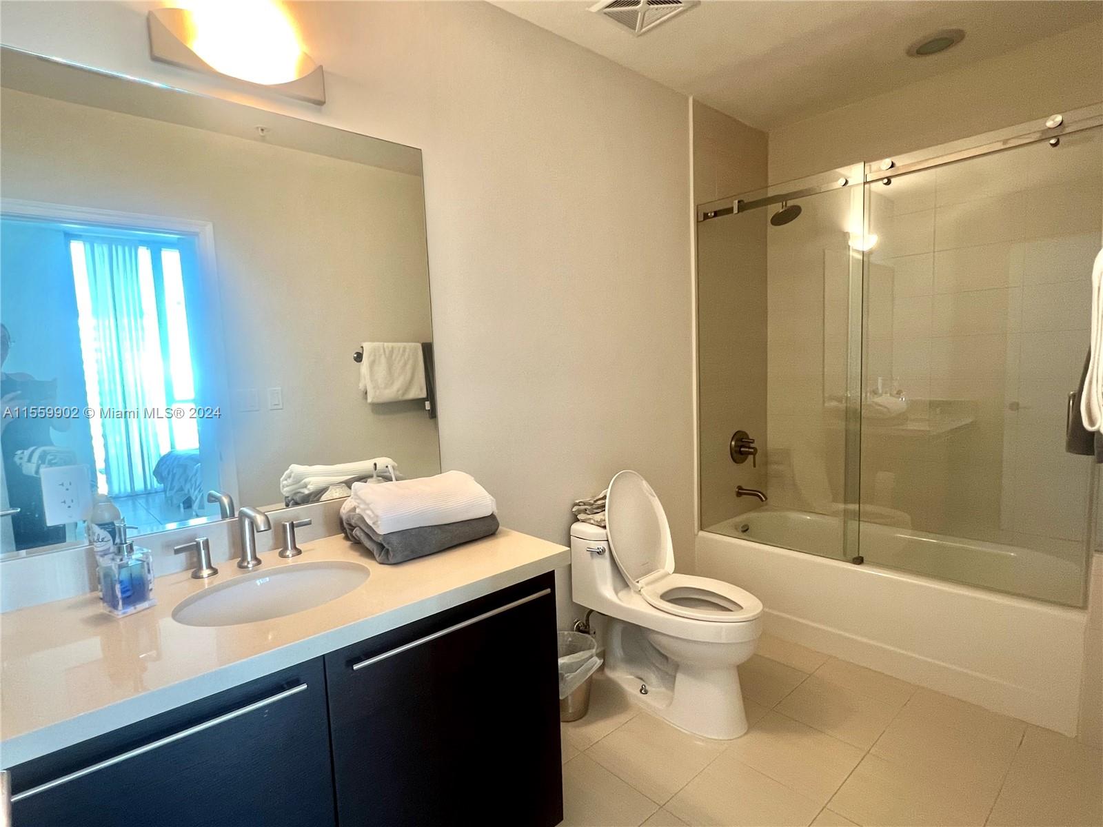 7928 East Dr 1002, North Bay Village, Florida 33141, 2 Bedrooms Bedrooms, ,2 BathroomsBathrooms,Residential,For Sale,7928 East Dr 1002,A11559902
