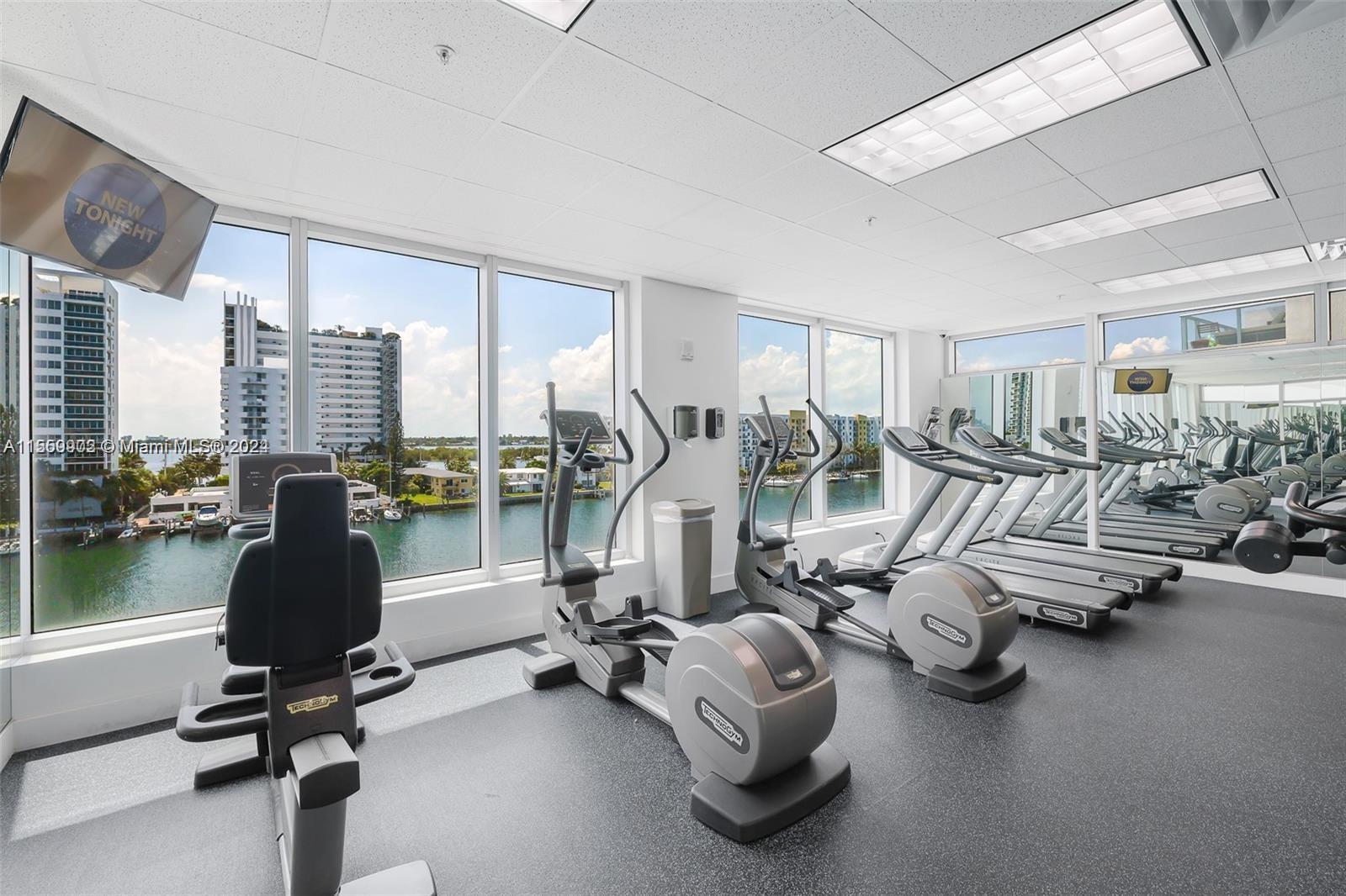 7928 East Dr 1002, North Bay Village, Florida 33141, 2 Bedrooms Bedrooms, ,2 BathroomsBathrooms,Residential,For Sale,7928 East Dr 1002,A11559902