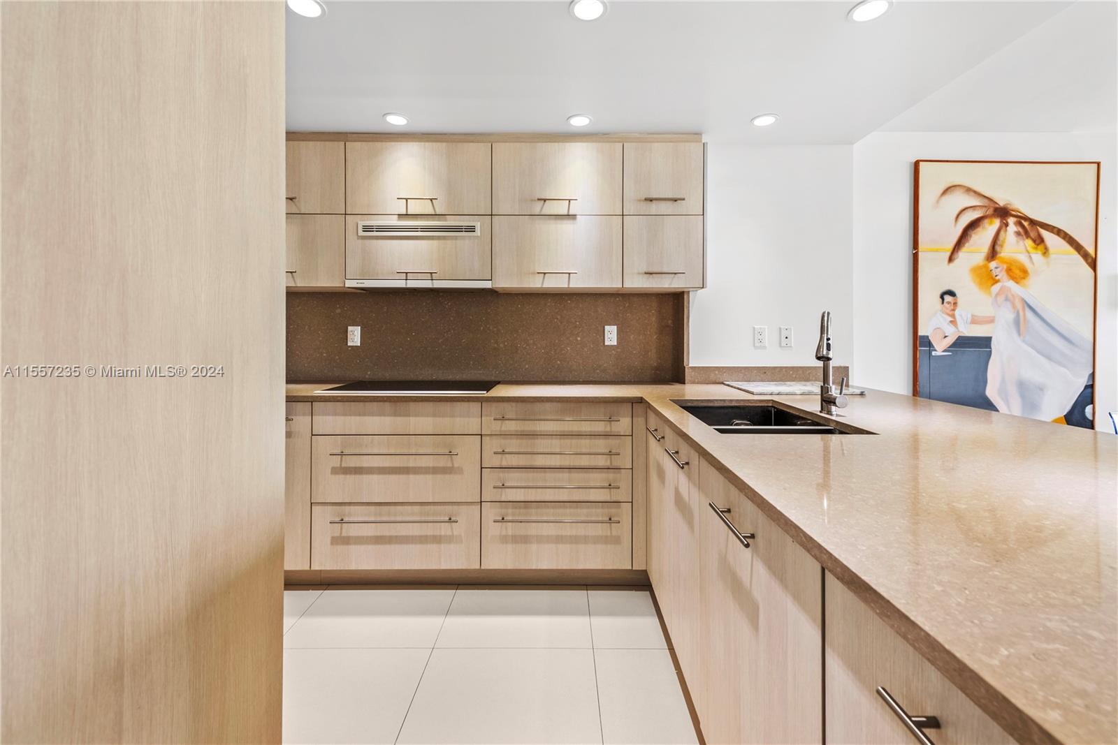 2555 Collins Ave 709, Miami Beach, Florida 33140, 2 Bedrooms Bedrooms, ,2 BathroomsBathrooms,Residential,For Sale,2555 Collins Ave 709,A11557235