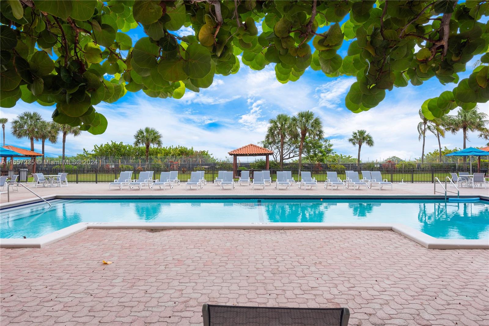 2555 Collins Ave 709, Miami Beach, Florida 33140, 2 Bedrooms Bedrooms, ,2 BathroomsBathrooms,Residential,For Sale,2555 Collins Ave 709,A11557235
