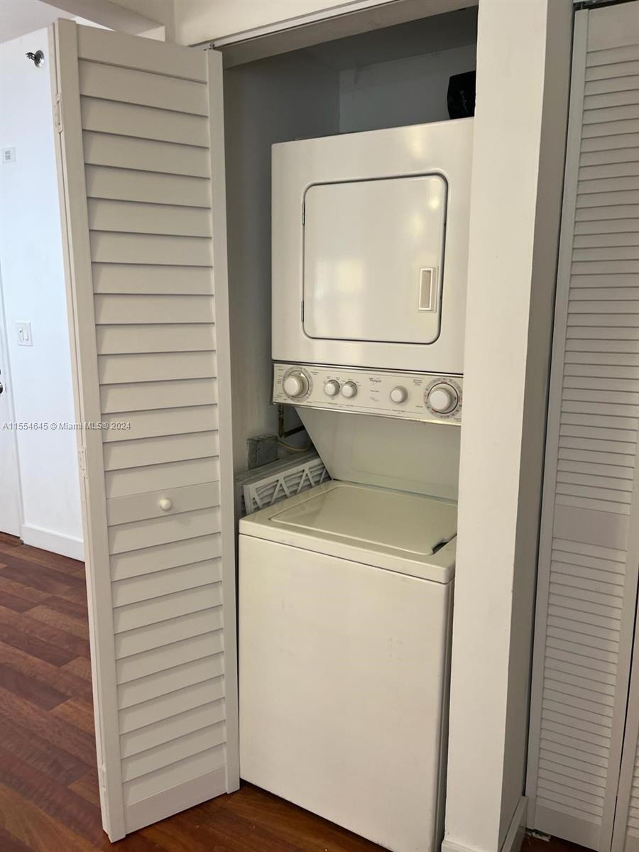 1255 Pennsylvania Ave 204, Miami Beach, Florida 33139, 1 Bedroom Bedrooms, ,1 BathroomBathrooms,Residentiallease,For Rent,1255 Pennsylvania Ave 204,A11554645