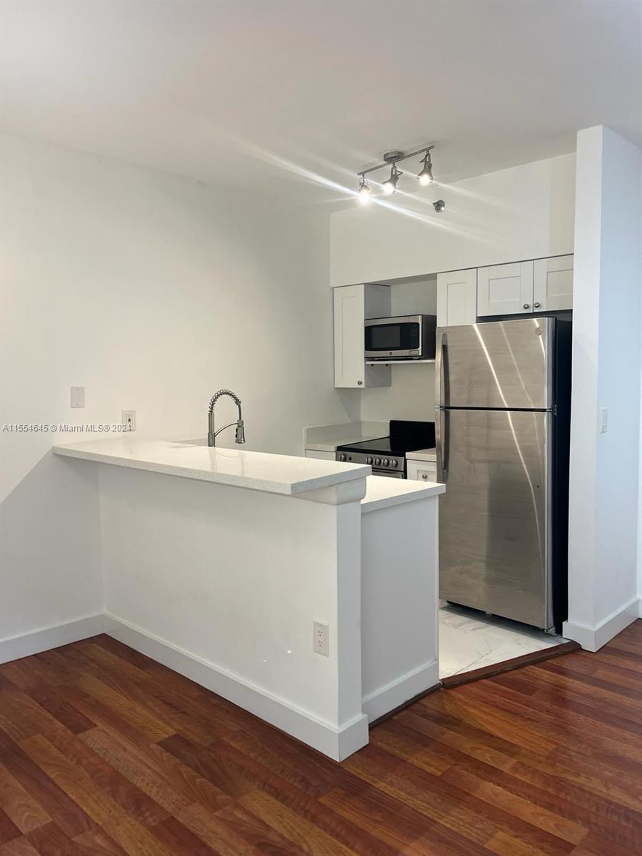 1255 Pennsylvania Ave 204, Miami Beach, Florida 33139, 1 Bedroom Bedrooms, ,1 BathroomBathrooms,Residentiallease,For Rent,1255 Pennsylvania Ave 204,A11554645