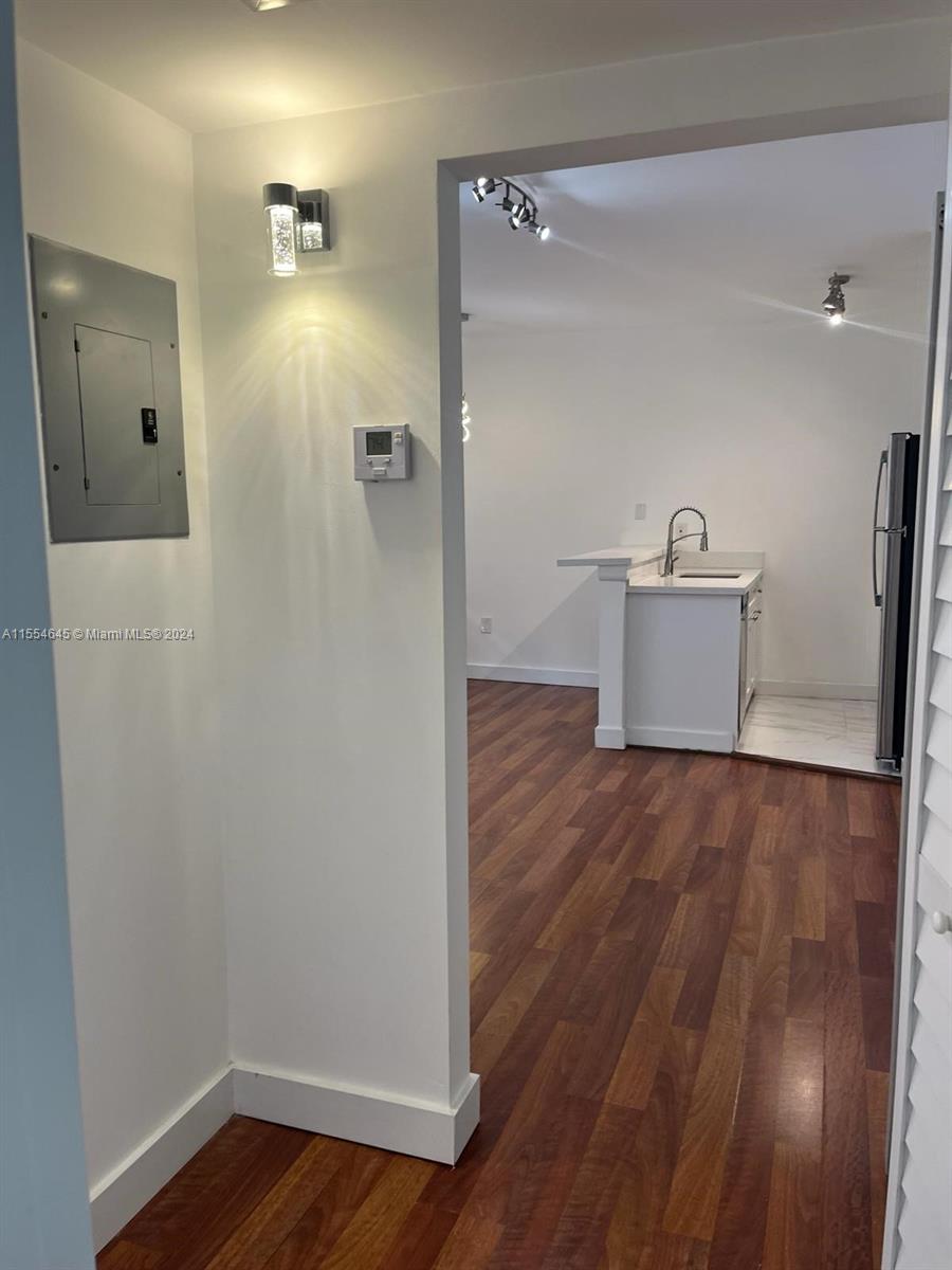 1255 Pennsylvania Ave 204, Miami Beach, Florida 33139, 1 Bedroom Bedrooms, ,1 BathroomBathrooms,Residentiallease,For Rent,1255 Pennsylvania Ave 204,A11554645