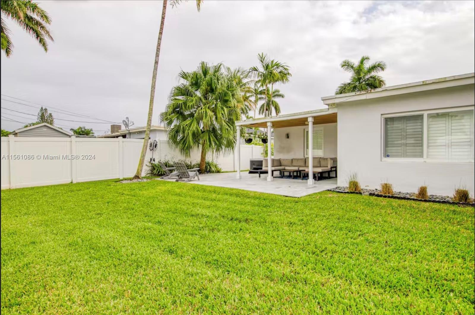 1239 Washington St 1239, Hollywood, Florida 33019, 3 Bedrooms Bedrooms, ,2 BathroomsBathrooms,Residentiallease,For Rent,1239 Washington St 1239,A11561086