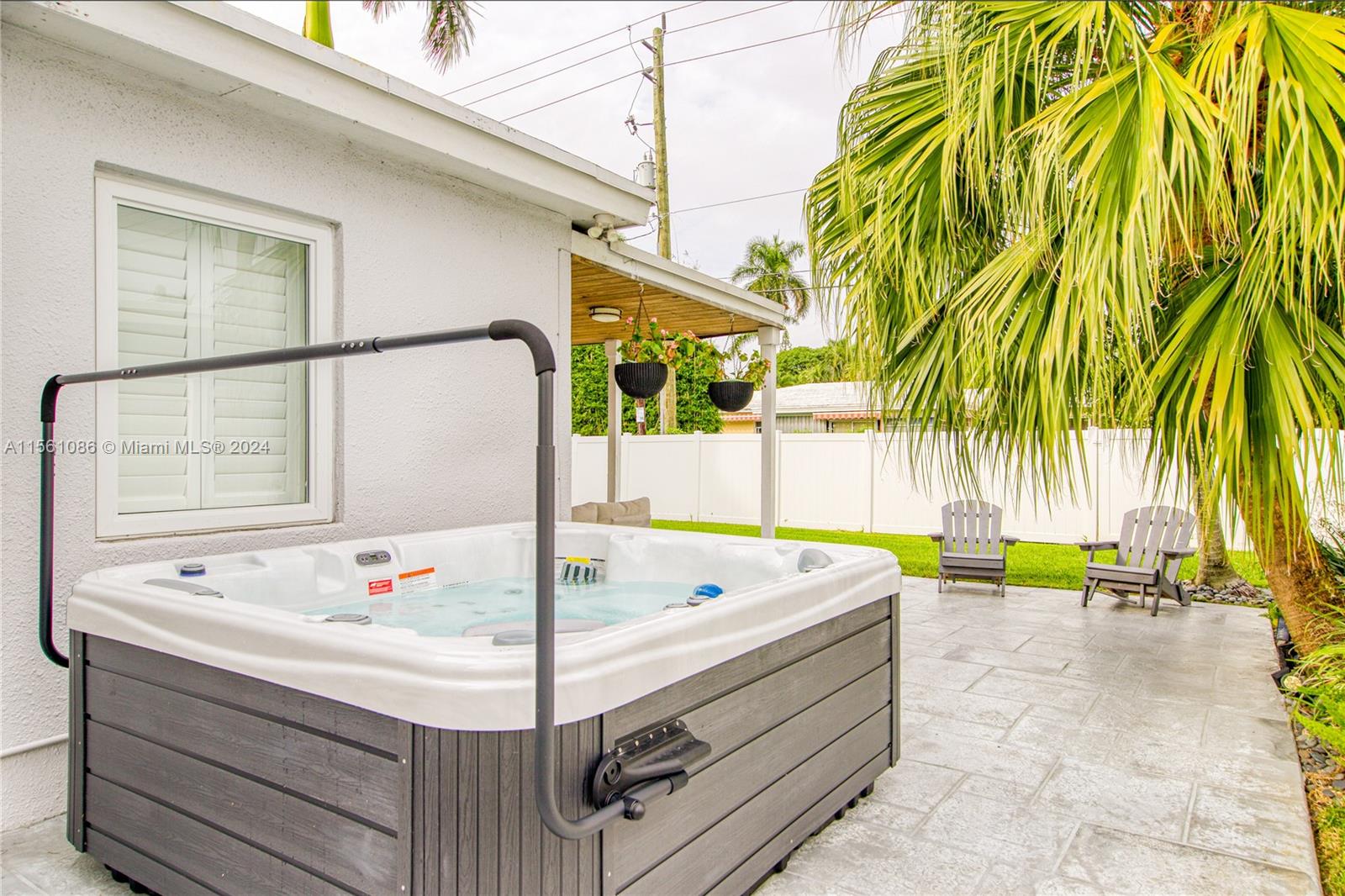 1239 Washington St 1239, Hollywood, Florida 33019, 3 Bedrooms Bedrooms, ,2 BathroomsBathrooms,Residentiallease,For Rent,1239 Washington St 1239,A11561086