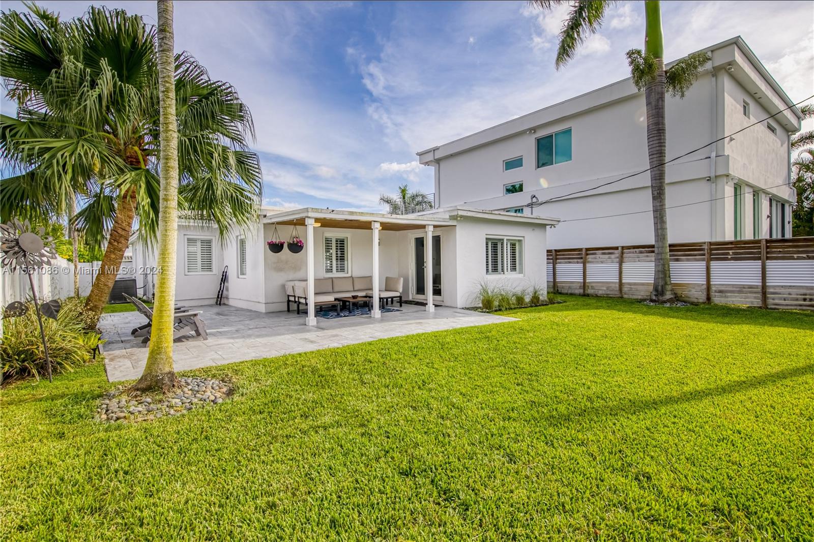 1239 Washington St 1239, Hollywood, Florida 33019, 3 Bedrooms Bedrooms, ,2 BathroomsBathrooms,Residentiallease,For Rent,1239 Washington St 1239,A11561086