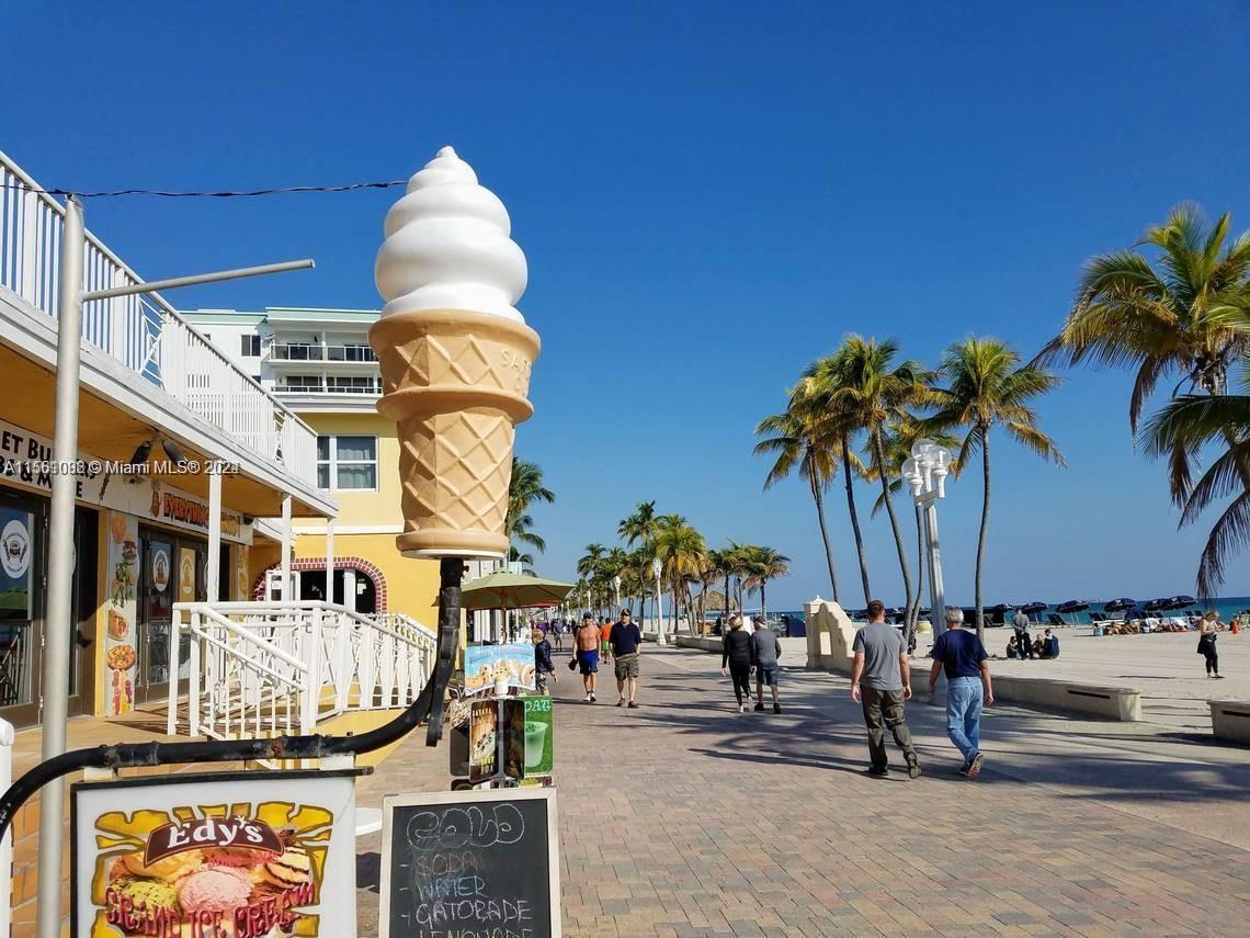 1239 Washington St 1239, Hollywood, Florida 33019, 3 Bedrooms Bedrooms, ,2 BathroomsBathrooms,Residentiallease,For Rent,1239 Washington St 1239,A11561086