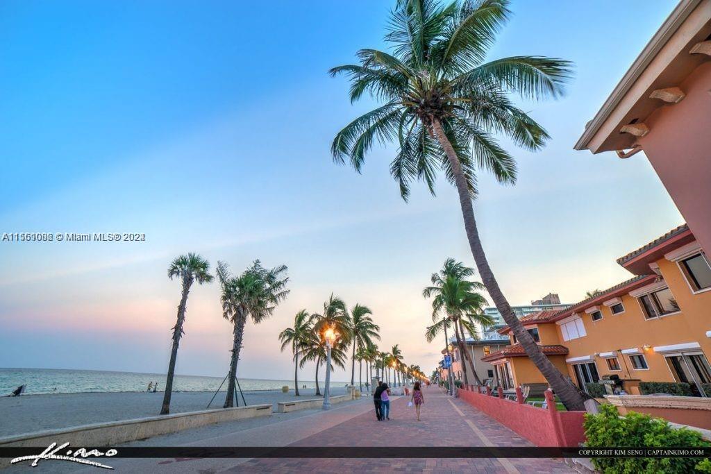 1239 Washington St 1239, Hollywood, Florida 33019, 3 Bedrooms Bedrooms, ,2 BathroomsBathrooms,Residentiallease,For Rent,1239 Washington St 1239,A11561086