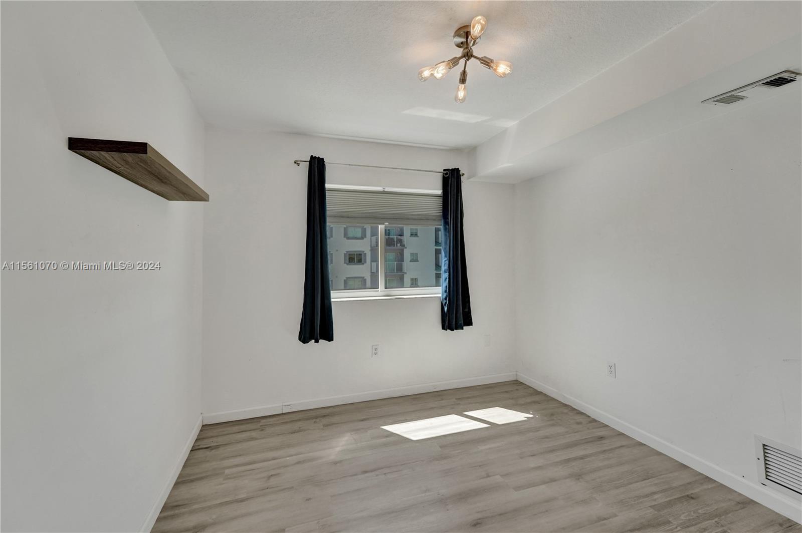 2415 NW 16th St Rd 516, Miami, Florida 33125, 2 Bedrooms Bedrooms, ,2 BathroomsBathrooms,Residential,For Sale,2415 NW 16th St Rd 516,A11561070