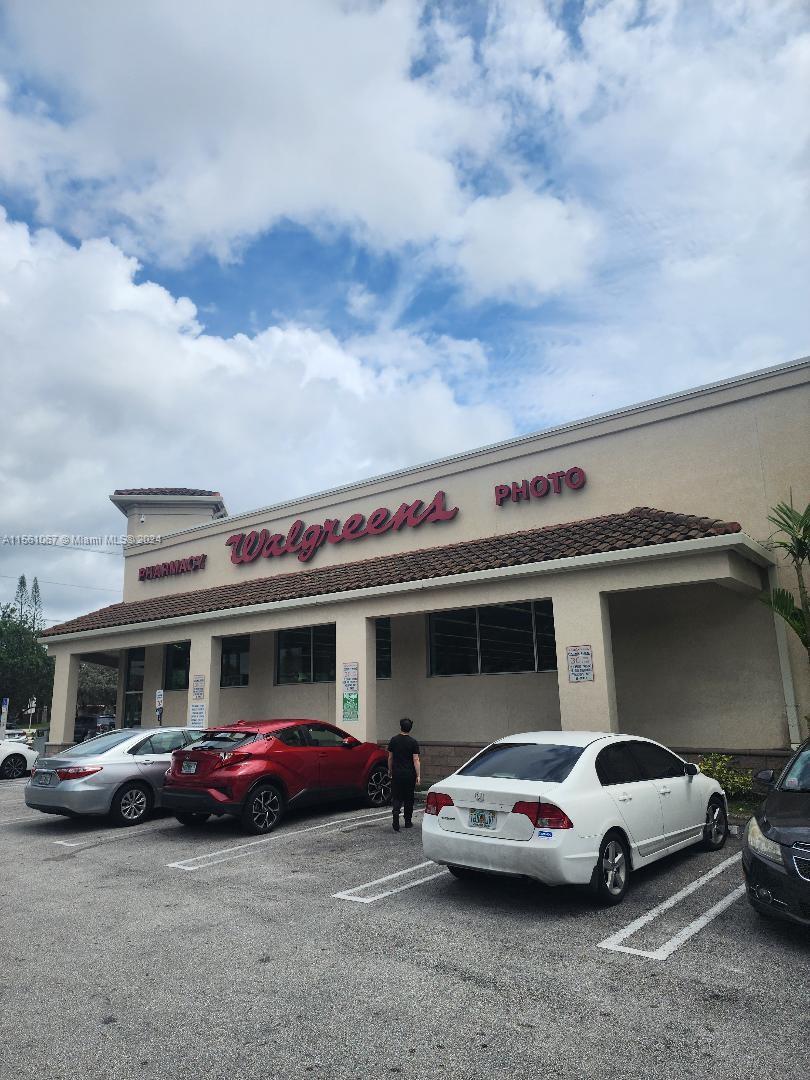Walgreens Pharmacy