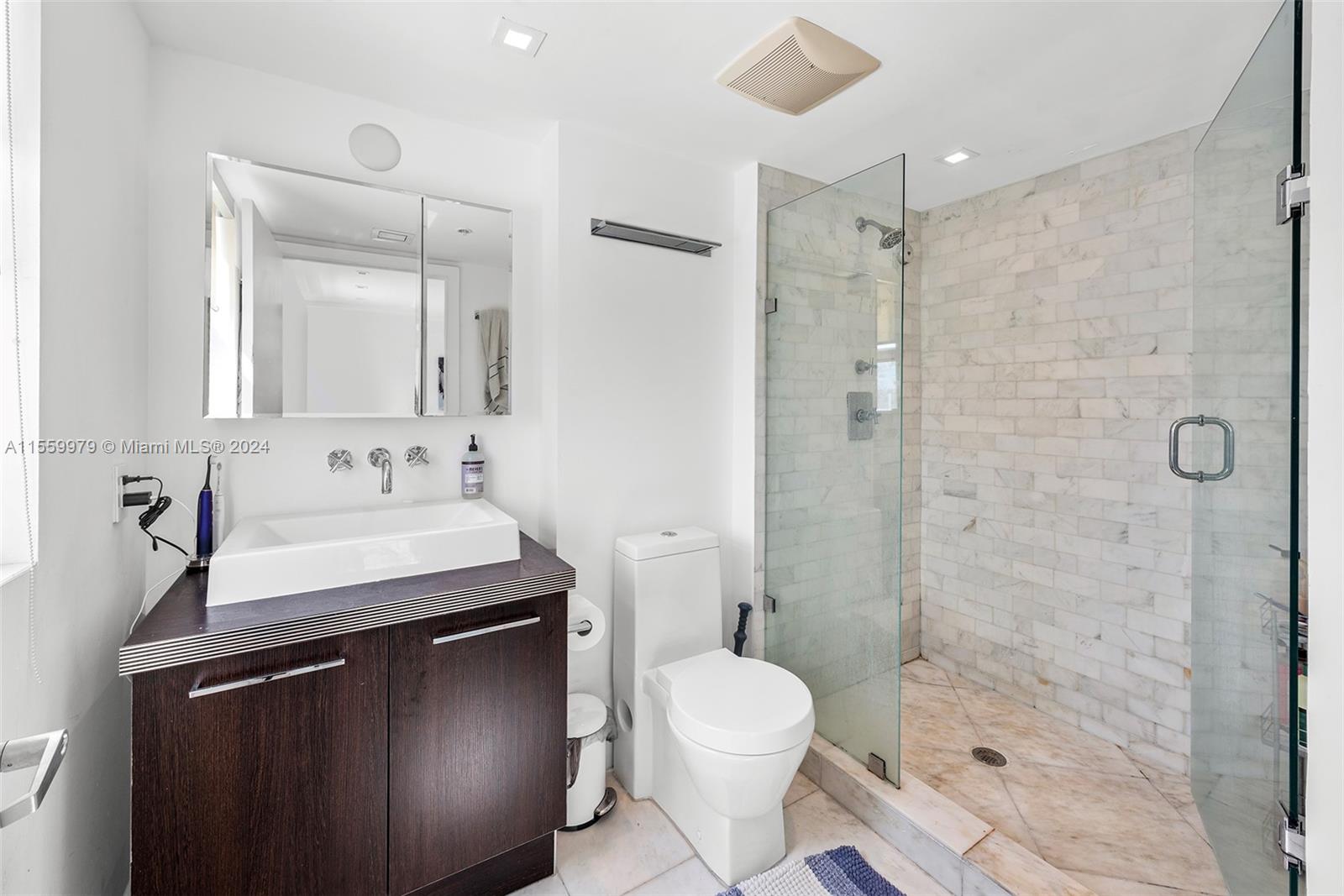 401 Jefferson Ave 5, Miami Beach, Florida 33139, 1 Bedroom Bedrooms, ,1 BathroomBathrooms,Residential,For Sale,401 Jefferson Ave 5,A11559979
