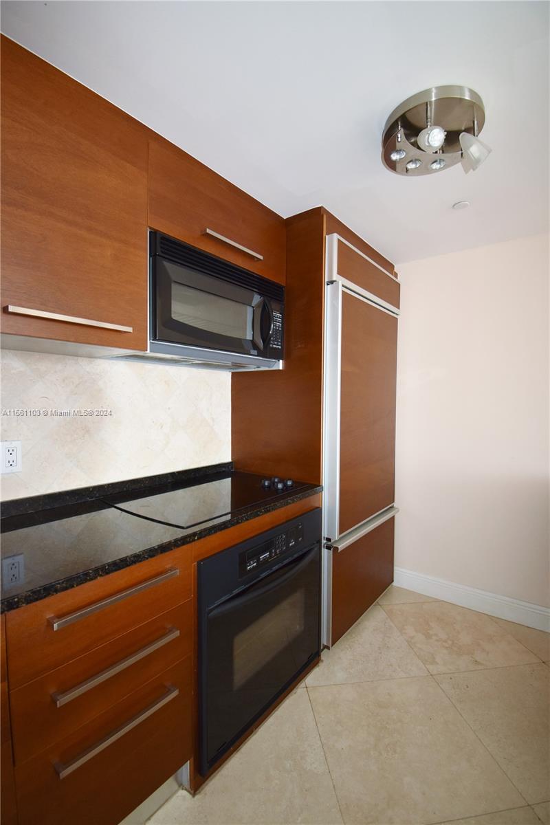 1850 S Ocean Dr 3706, Hallandale Beach, Florida 33009, 2 Bedrooms Bedrooms, ,1 BathroomBathrooms,Residentiallease,For Rent,1850 S Ocean Dr 3706,A11561103