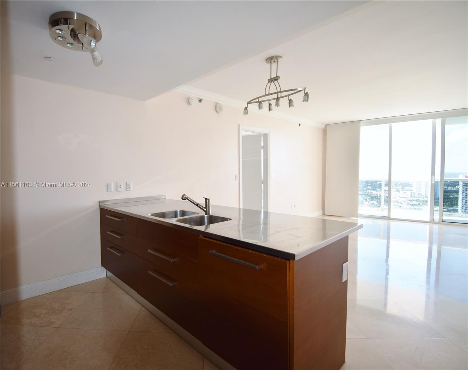 1850 S Ocean Dr 3706, Hallandale Beach, Florida 33009, 2 Bedrooms Bedrooms, ,1 BathroomBathrooms,Residentiallease,For Rent,1850 S Ocean Dr 3706,A11561103