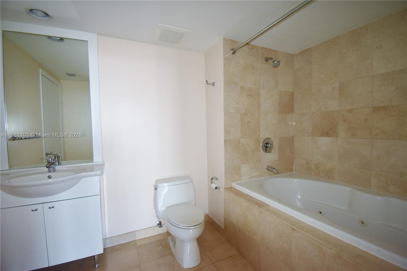 1850 S Ocean Dr 3706, Hallandale Beach, Florida 33009, 2 Bedrooms Bedrooms, ,1 BathroomBathrooms,Residentiallease,For Rent,1850 S Ocean Dr 3706,A11561103