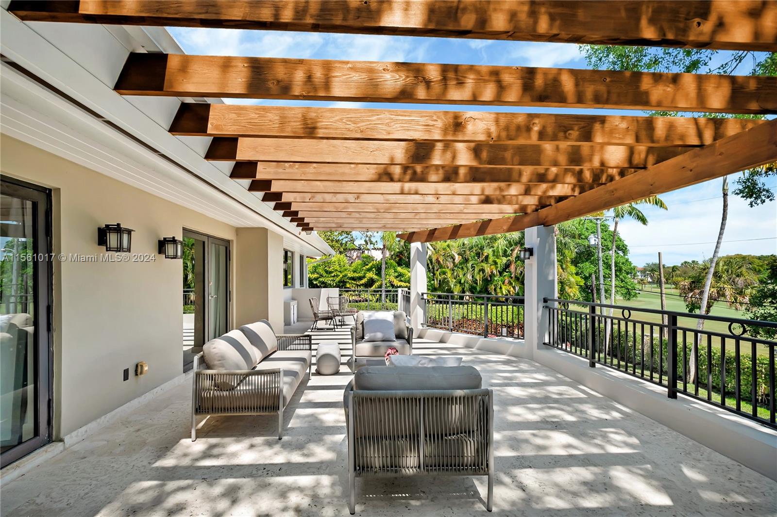3425 Alhambra Cir, Coral Gables, Florida 33134, 4 Bedrooms Bedrooms, ,4 BathroomsBathrooms,Residentiallease,For Rent,3425 Alhambra Cir,A11561017