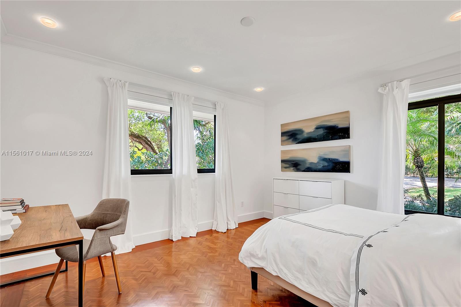 3425 Alhambra Cir, Coral Gables, Florida 33134, 4 Bedrooms Bedrooms, ,4 BathroomsBathrooms,Residentiallease,For Rent,3425 Alhambra Cir,A11561017