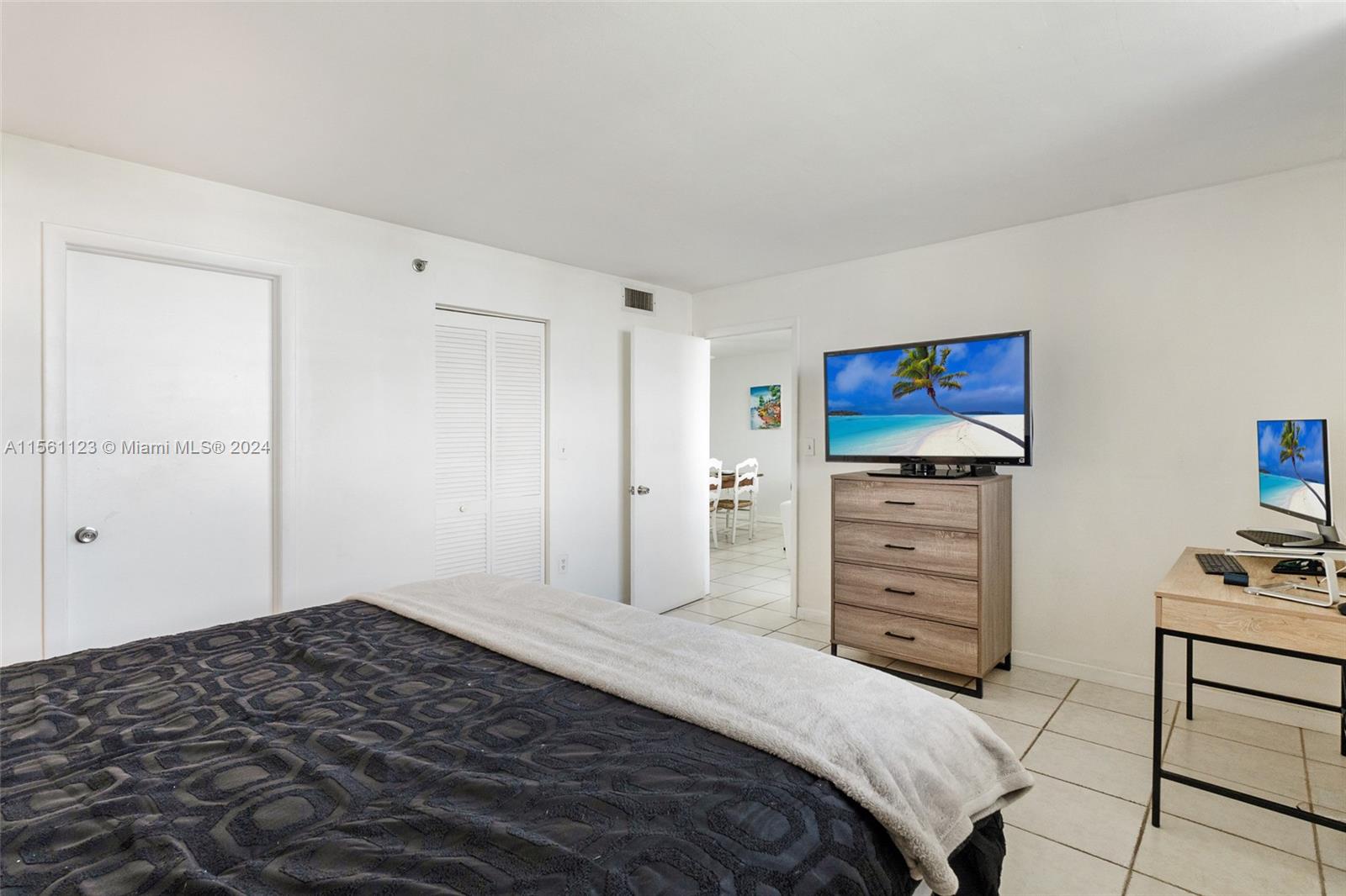 1775 Washington Ave 5D, Miami Beach, Florida 33139, 1 Bedroom Bedrooms, ,1 BathroomBathrooms,Residential,For Sale,1775 Washington Ave 5D,A11561123