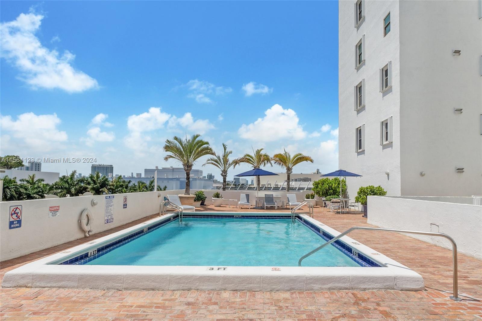 1775 Washington Ave 5D, Miami Beach, Florida 33139, 1 Bedroom Bedrooms, ,1 BathroomBathrooms,Residential,For Sale,1775 Washington Ave 5D,A11561123