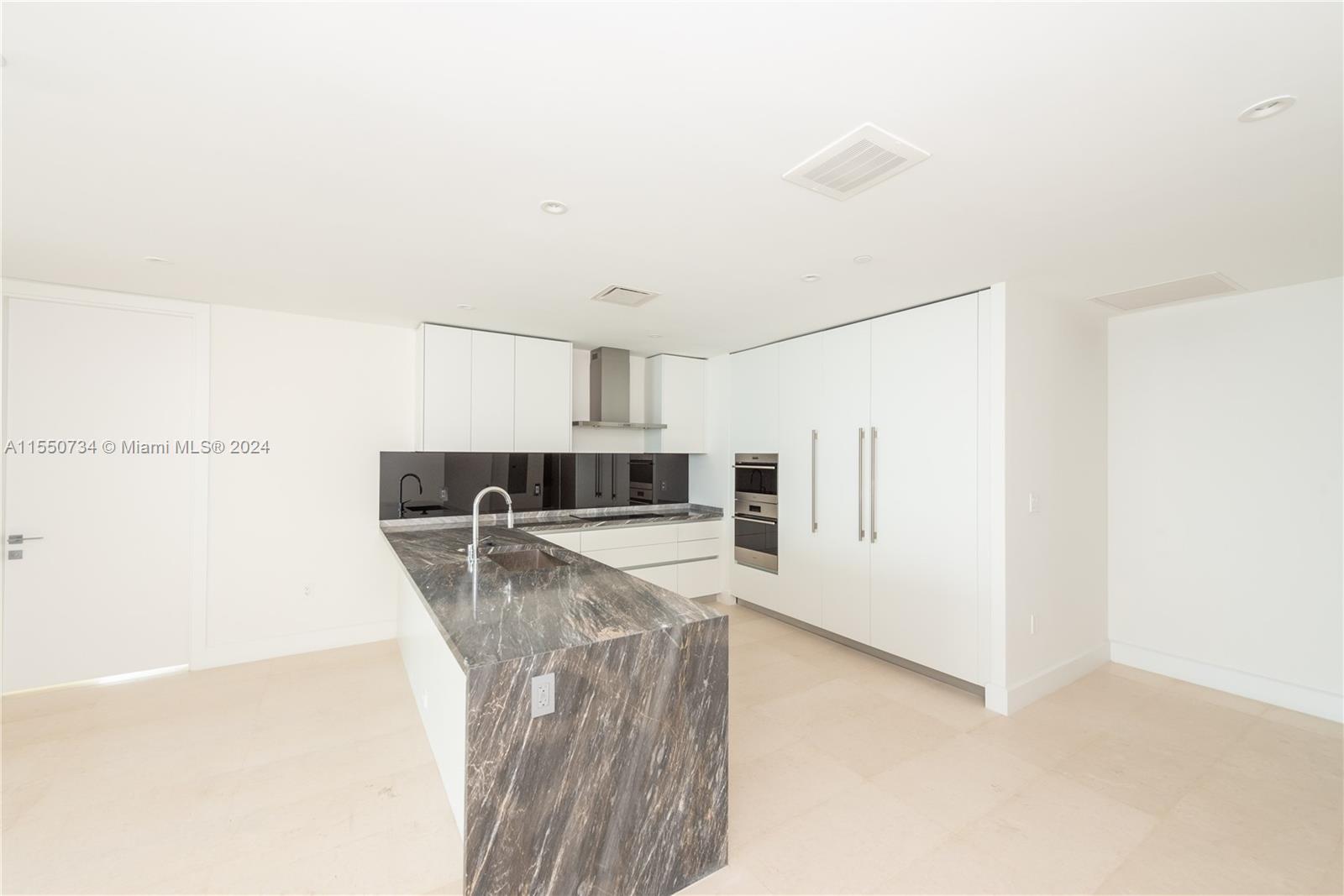 700 NE 26th ter 903, Miami, Florida 33137, 2 Bedrooms Bedrooms, ,2 BathroomsBathrooms,Residentiallease,For Rent,700 NE 26th ter 903,A11550734