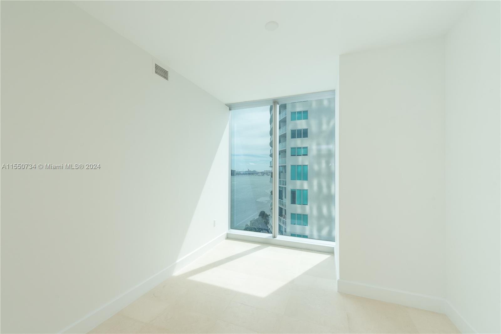 700 NE 26th ter 903, Miami, Florida 33137, 2 Bedrooms Bedrooms, ,2 BathroomsBathrooms,Residentiallease,For Rent,700 NE 26th ter 903,A11550734