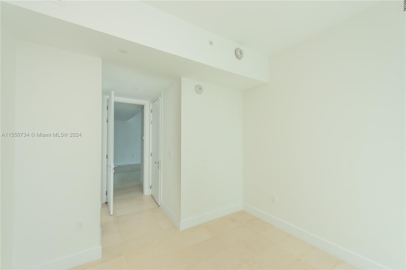 700 NE 26th ter 903, Miami, Florida 33137, 2 Bedrooms Bedrooms, ,2 BathroomsBathrooms,Residentiallease,For Rent,700 NE 26th ter 903,A11550734