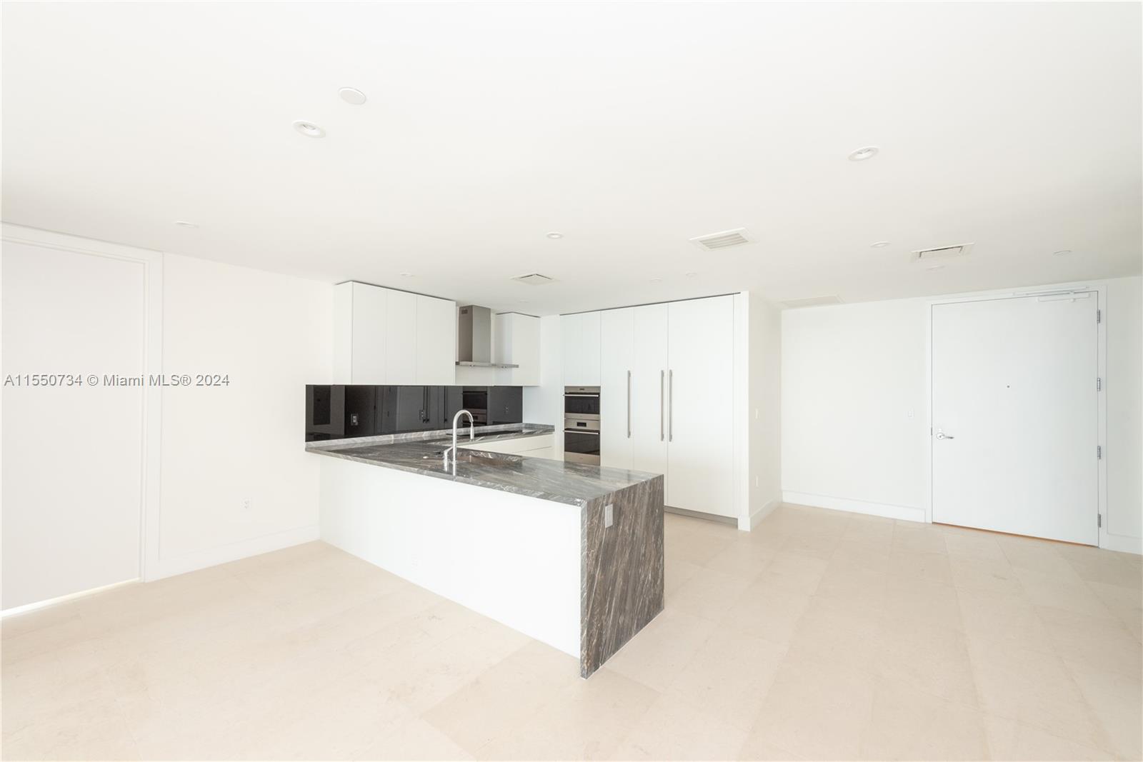 700 NE 26th ter 903, Miami, Florida 33137, 2 Bedrooms Bedrooms, ,2 BathroomsBathrooms,Residentiallease,For Rent,700 NE 26th ter 903,A11550734