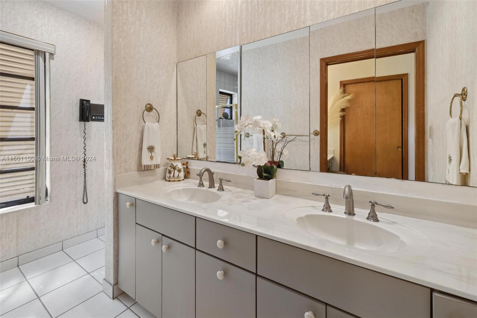 Half Bath off of kitchen and master bedroom