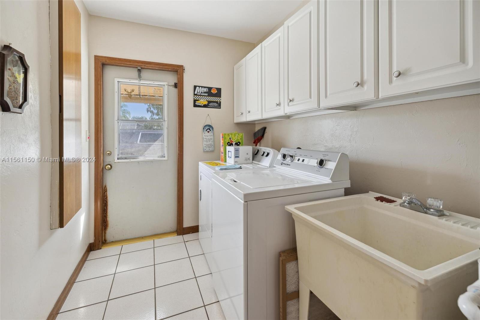 16860 SW 274th St, Homestead, Florida 33031, 4 Bedrooms Bedrooms, ,2 BathroomsBathrooms,Residential,For Sale,16860 SW 274th St,A11561150