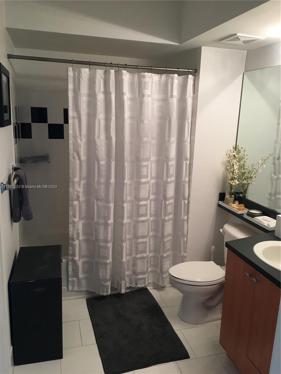 1330 West Ave 806, Miami Beach, Florida 33139, 2 Bedrooms Bedrooms, ,2 BathroomsBathrooms,Residentiallease,For Rent,1330 West Ave 806,A11550222