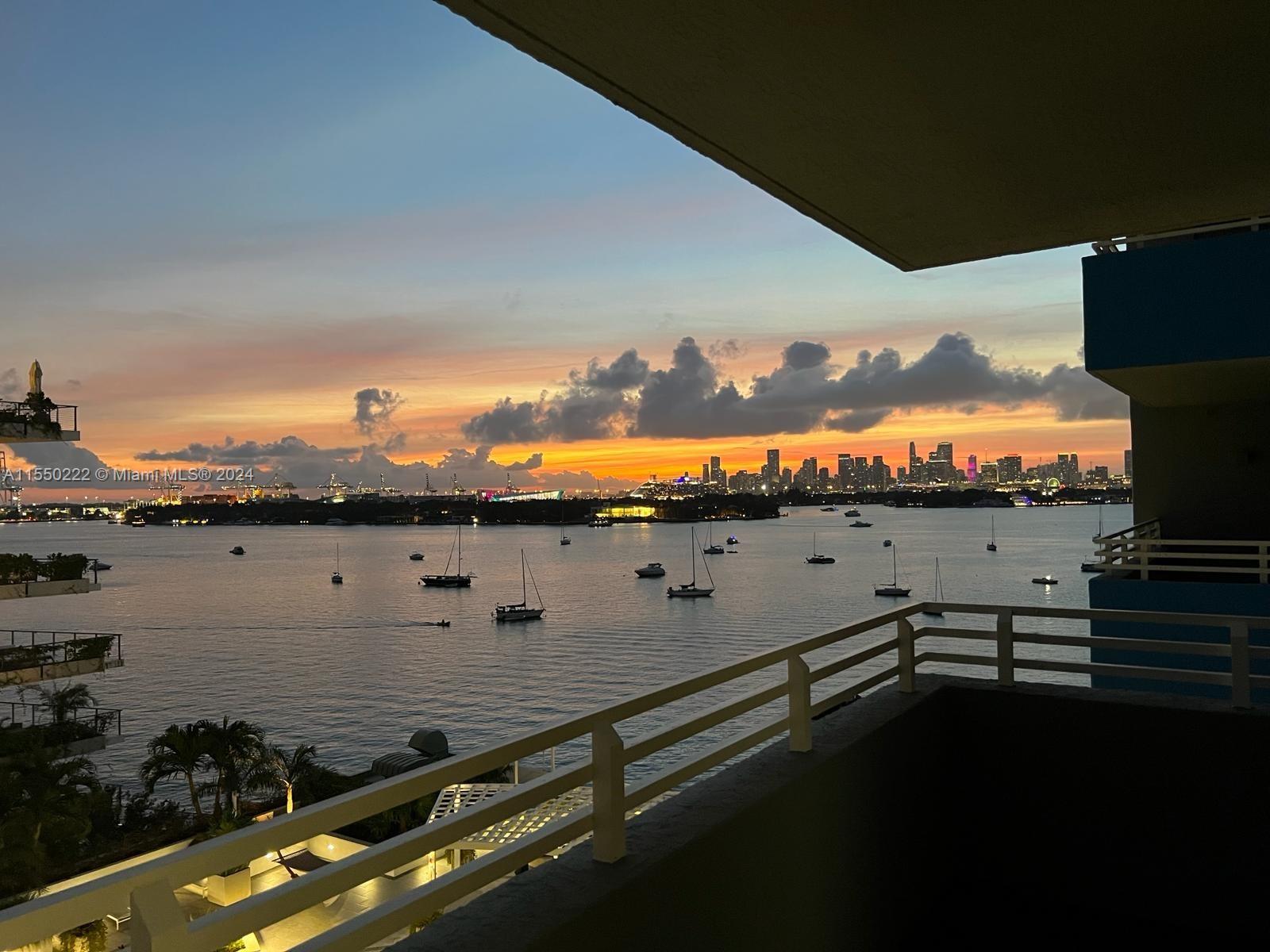 1330 West Ave 806, Miami Beach, Florida 33139, 2 Bedrooms Bedrooms, ,2 BathroomsBathrooms,Residentiallease,For Rent,1330 West Ave 806,A11550222