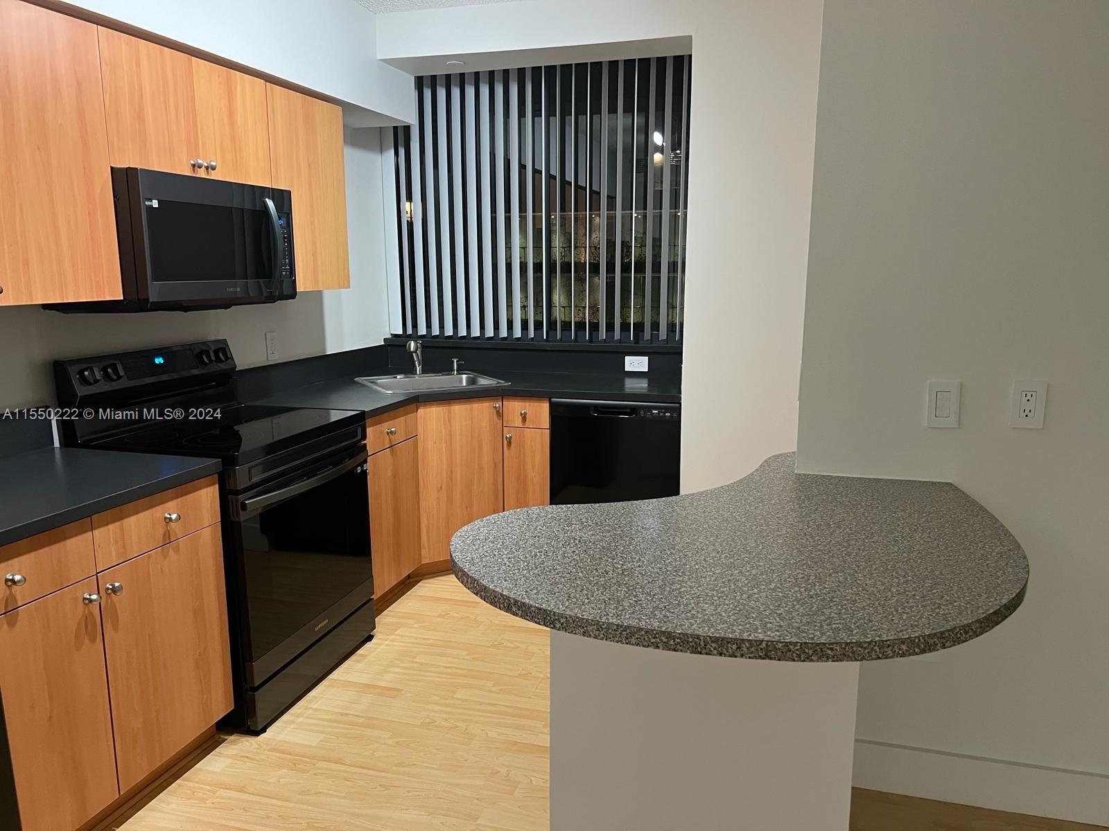 1330 West Ave 806, Miami Beach, Florida 33139, 2 Bedrooms Bedrooms, ,2 BathroomsBathrooms,Residentiallease,For Rent,1330 West Ave 806,A11550222