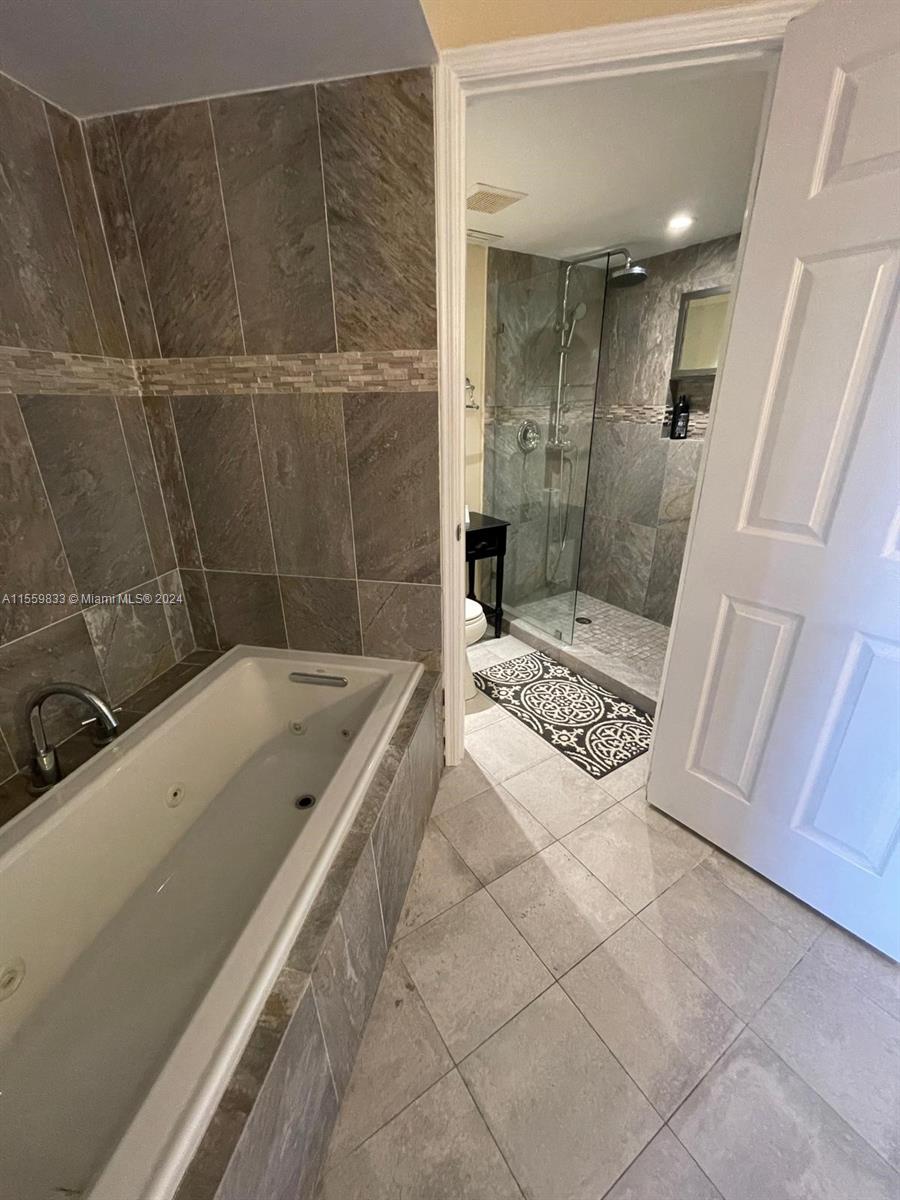 3500 Mystic Pointe Dr 2305, Aventura, Florida 33180, 2 Bedrooms Bedrooms, ,2 BathroomsBathrooms,Residentiallease,For Rent,3500 Mystic Pointe Dr 2305,A11559833