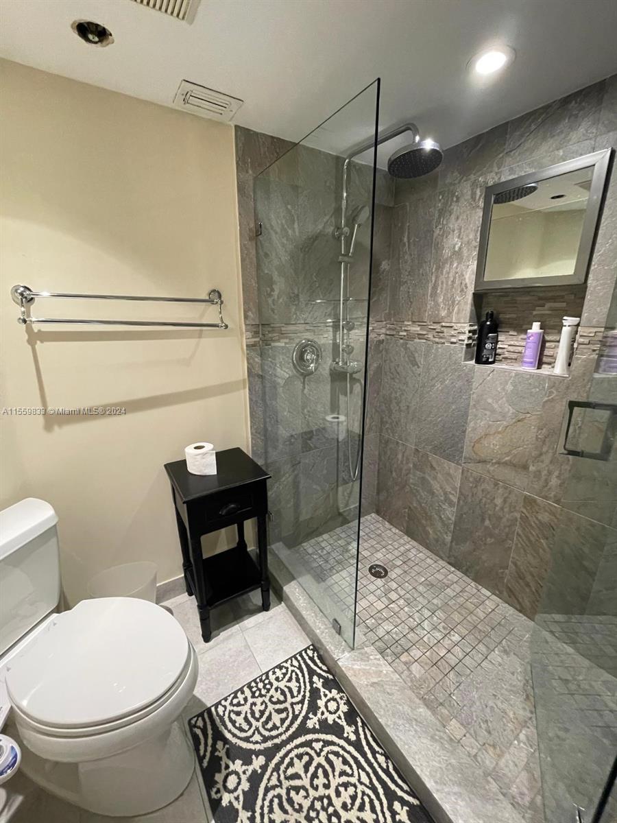 3500 Mystic Pointe Dr 2305, Aventura, Florida 33180, 2 Bedrooms Bedrooms, ,2 BathroomsBathrooms,Residentiallease,For Rent,3500 Mystic Pointe Dr 2305,A11559833