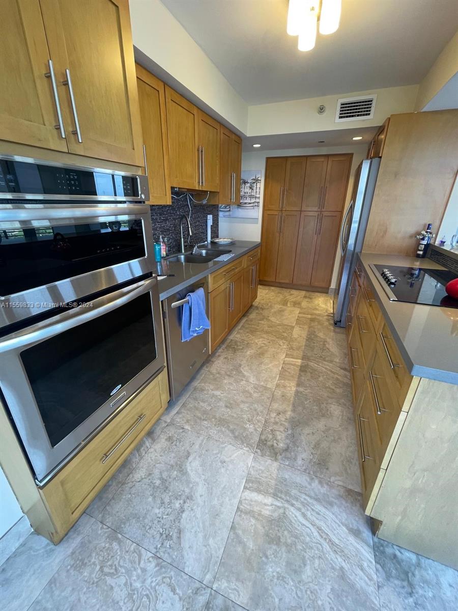 3500 Mystic Pointe Dr 2305, Aventura, Florida 33180, 2 Bedrooms Bedrooms, ,2 BathroomsBathrooms,Residentiallease,For Rent,3500 Mystic Pointe Dr 2305,A11559833