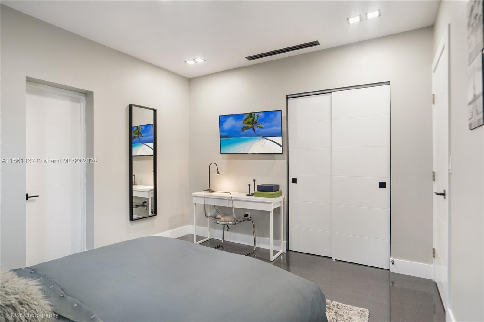 951 NW 46th St -, Miami, Florida 33127, 5 Bedrooms Bedrooms, ,3 BathroomsBathrooms,Residentiallease,For Rent,951 NW 46th St -,A11561132