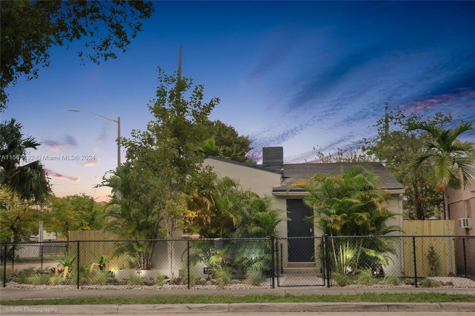 951 NW 46th St -, Miami, Florida 33127, 5 Bedrooms Bedrooms, ,3 BathroomsBathrooms,Residentiallease,For Rent,951 NW 46th St -,A11561132