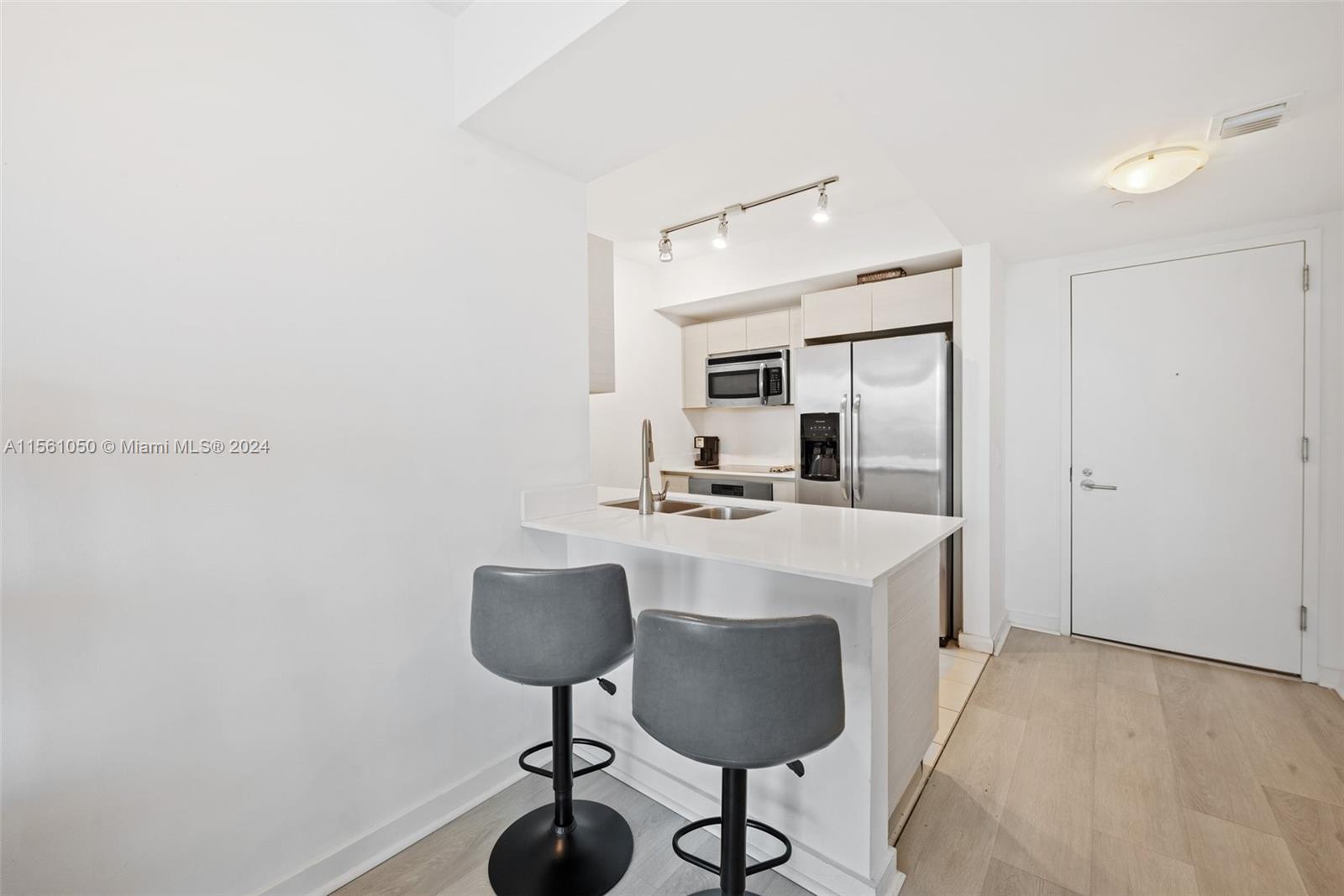 4250 Biscayne Blvd 1003, Miami, Florida 33137, ,1 BathroomBathrooms,Residentiallease,For Rent,4250 Biscayne Blvd 1003,A11561050