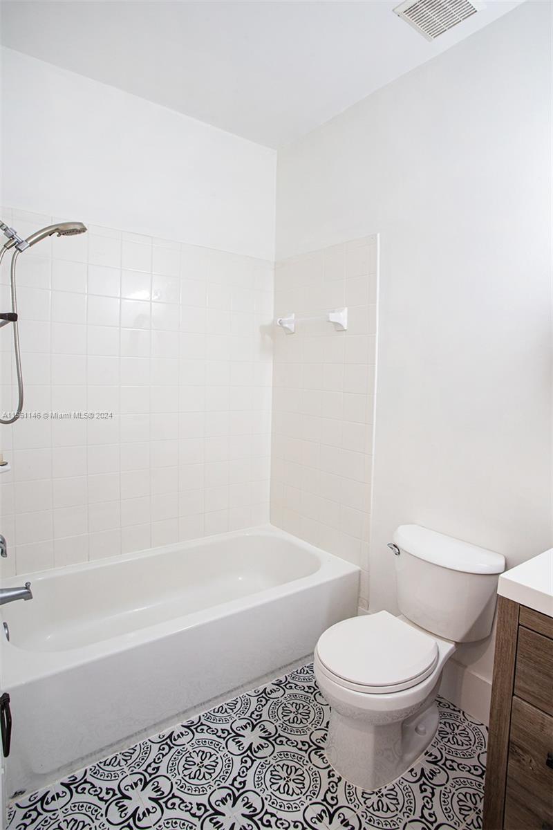 4234 NE 9th St 4234, Homestead, Florida 33033, 4 Bedrooms Bedrooms, ,3 BathroomsBathrooms,Residentiallease,For Rent,4234 NE 9th St 4234,A11561146