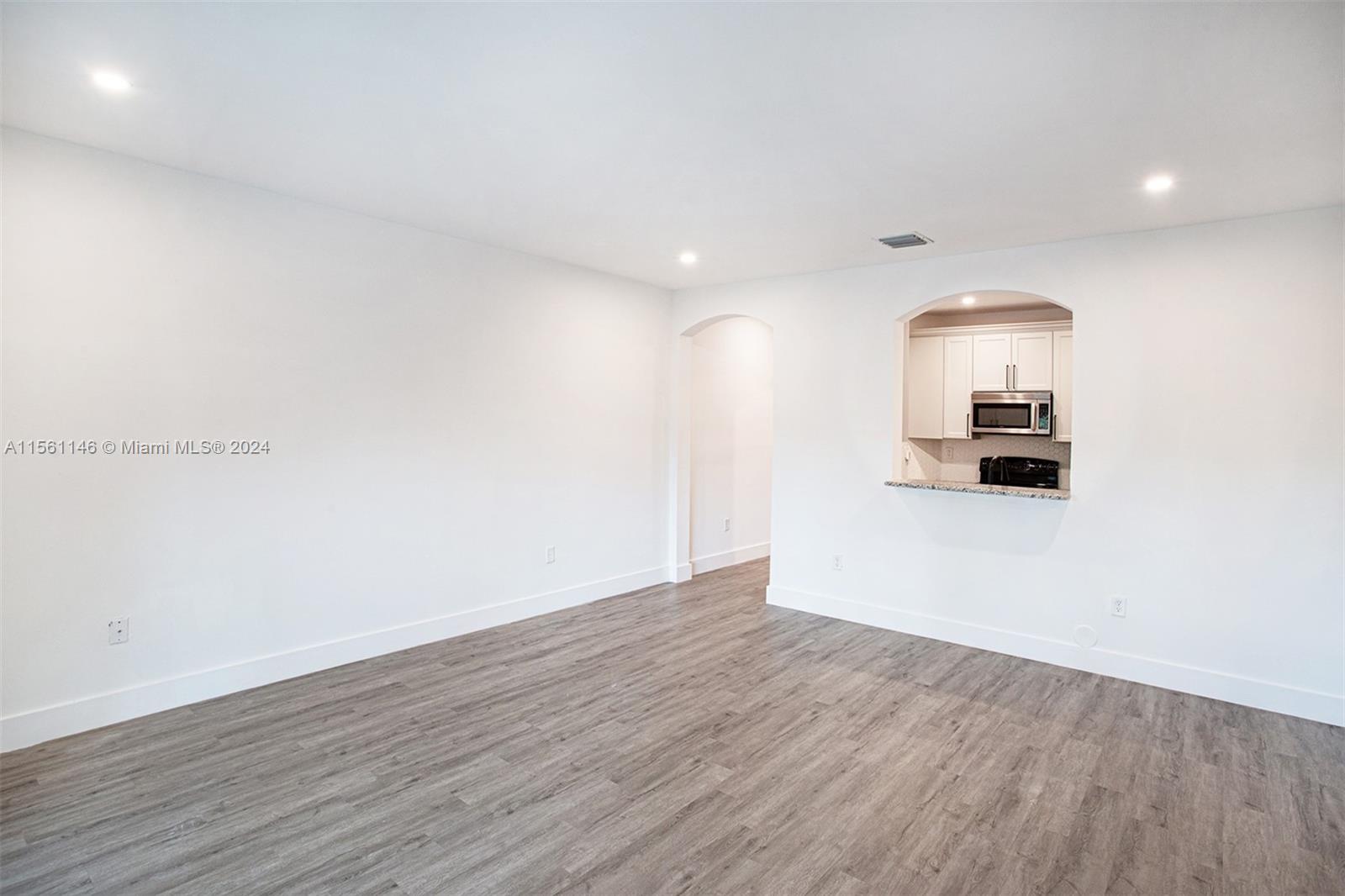 4234 NE 9th St 4234, Homestead, Florida 33033, 4 Bedrooms Bedrooms, ,3 BathroomsBathrooms,Residentiallease,For Rent,4234 NE 9th St 4234,A11561146