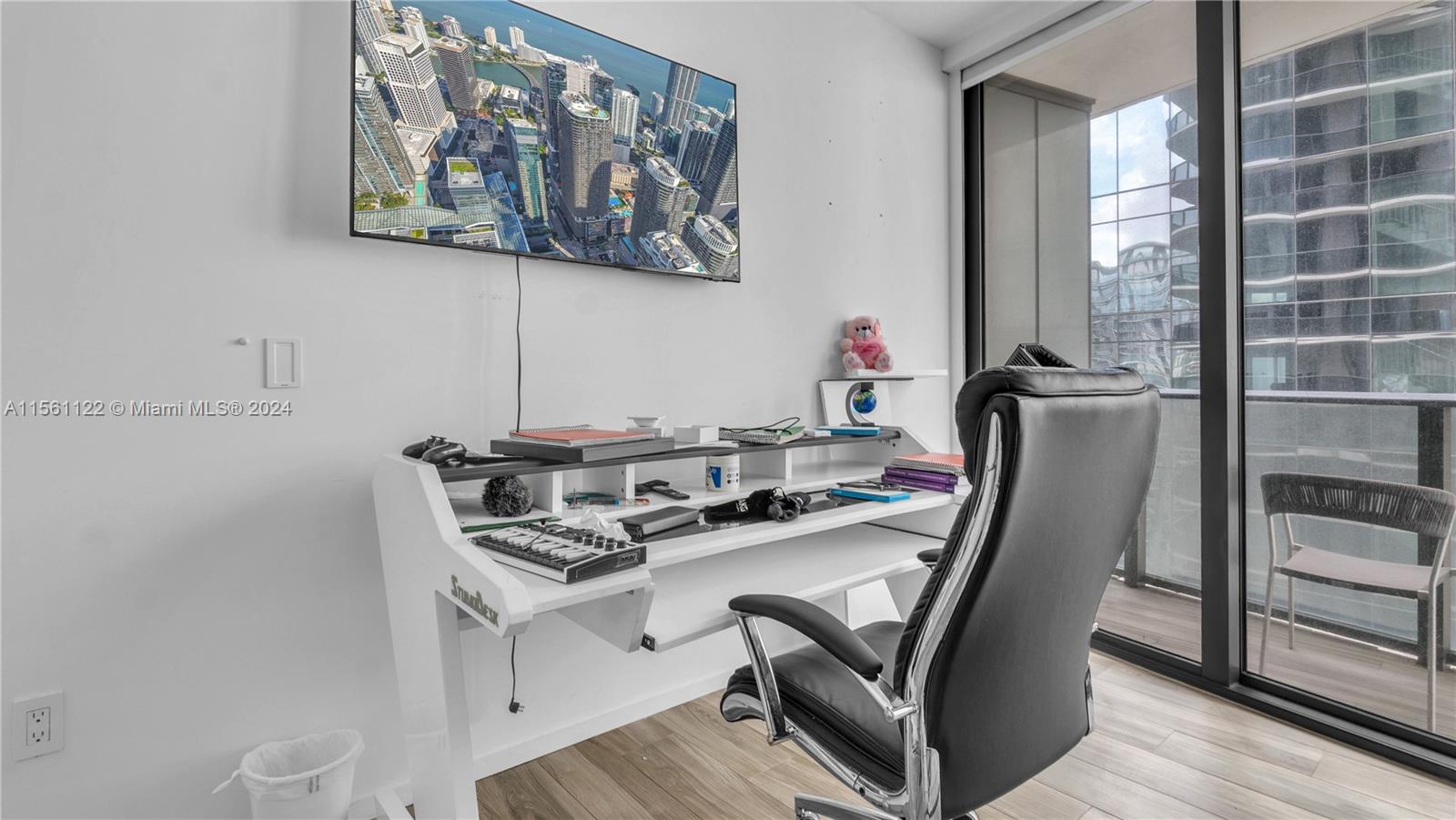 801 S Miami ave 3904, Miami, Florida 33130, 3 Bedrooms Bedrooms, ,3 BathroomsBathrooms,Residential,For Sale,801 S Miami ave 3904,A11561122